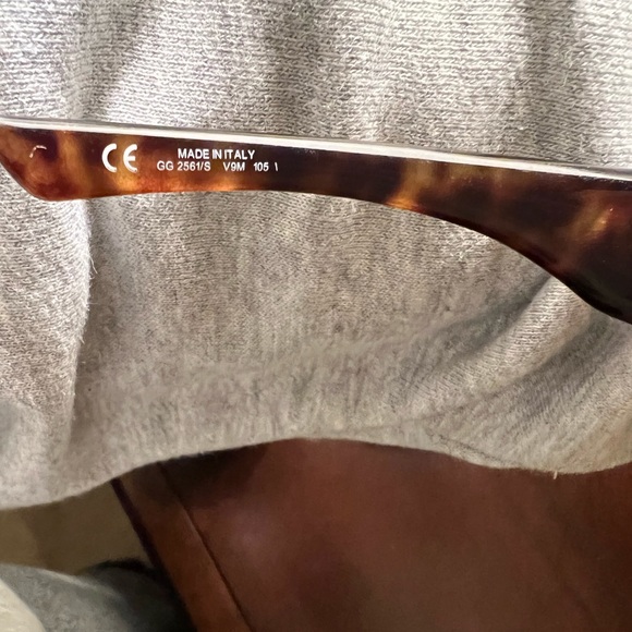 AUTHENTIC GUCCI SUNGLASSES - Picture 7 of 11